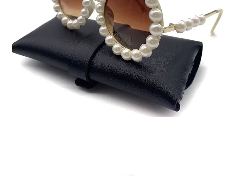 Oval Vintage Pearl Round Sunglasses