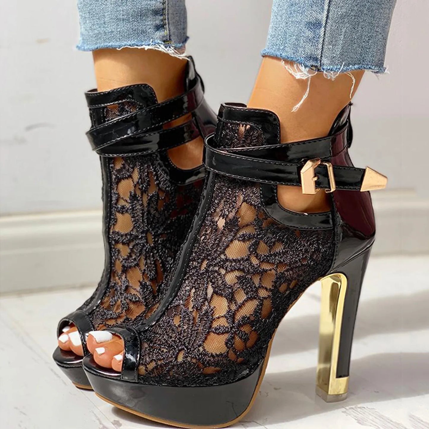 Floral Lace Hollow High Heel